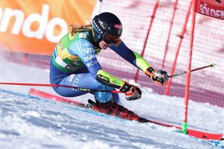 Shiffrinová vede po prvním kole zahajovací obří slalom SP v Söldenu - Sport.cz